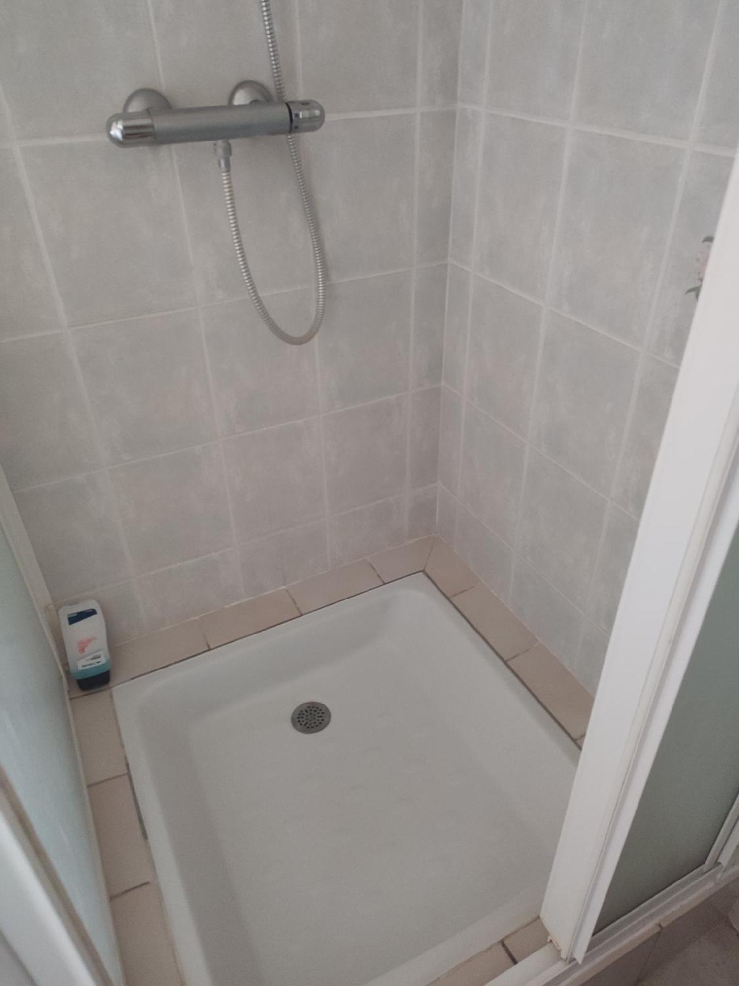 Maison Plain Pied, 2 Chambres, Longere Typique , Fraiche, Dans Bourg Avec Tous Commerces Luçay-le-Mâle Екстериор снимка