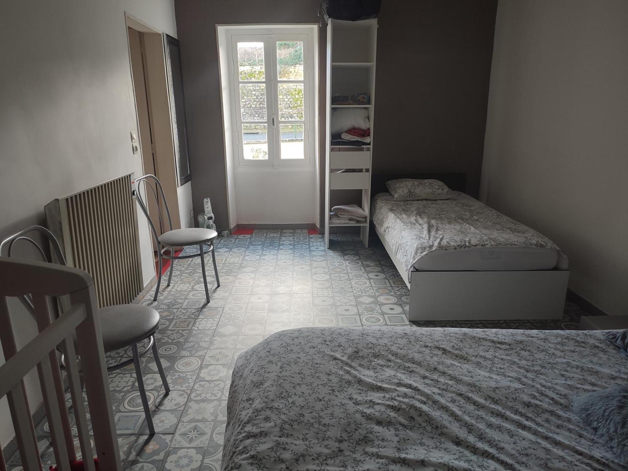 Maison Plain Pied, 2 Chambres, Longere Typique , Fraiche, Dans Bourg Avec Tous Commerces Luçay-le-Mâle Екстериор снимка