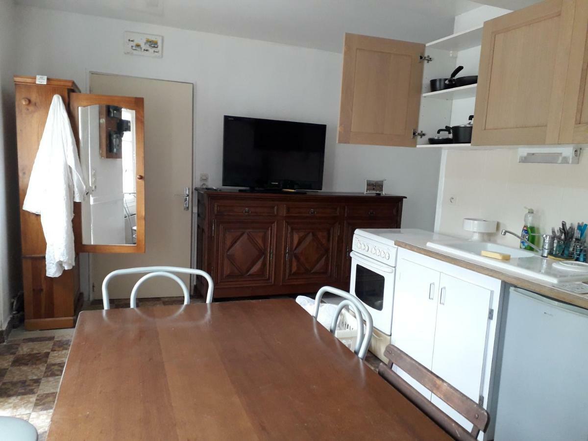 Maison Plain Pied, 2 Chambres, Longere Typique , Fraiche, Dans Bourg Avec Tous Commerces Luçay-le-Mâle Екстериор снимка